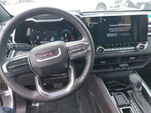 Used 2024 GMC Canyon Elevation w/ Convenience Package image 18