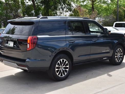 Certified 2025 Ford Expedition Platinum AWD/4WD image 7