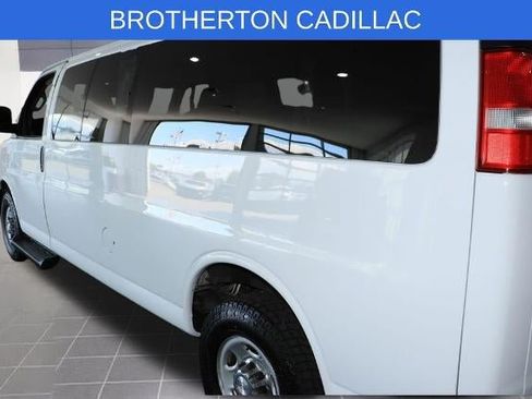 Used 2019 Chevrolet Express 3500 LT w/ LT Preferred Equipment Group RWD image 3