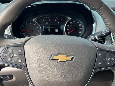 Used 2018 Chevrolet Traverse Premier w/ Driver Confidence II Package FWD image 15