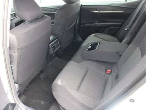 Certified 2025 Toyota Camry LE image 13