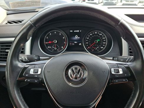 Used 2018 Volkswagen Atlas SE AWD/4WD image 19