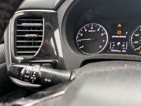 Used 2017 Mitsubishi Outlander SE FWD image 10