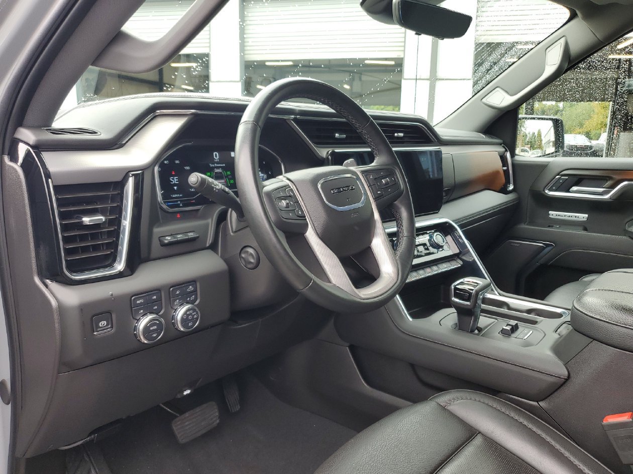 Used 2025 GMC Sierra 1500 Denali w/ Technology Package AWD/4WD image 20