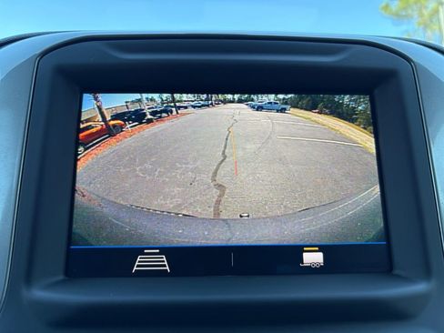 Used 2022 Chevrolet Silverado 1500 Custom image 19