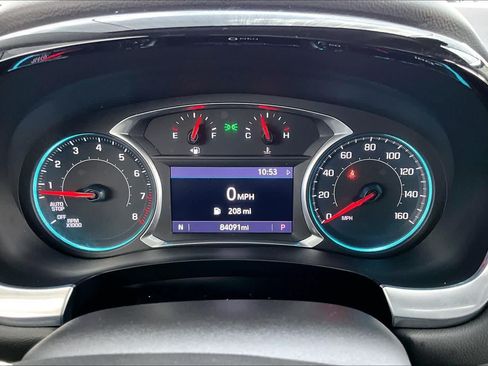 Used 2021 Chevrolet Traverse LT FWD image 26
