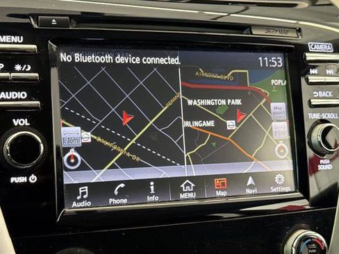 Used 2018 Nissan Murano SV FWD image 21