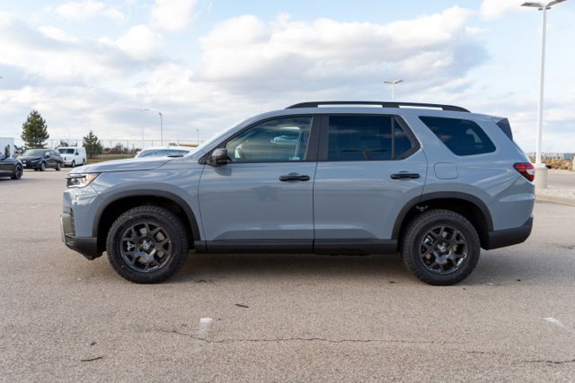 New 2026 Honda Pilot TrailSport image 3