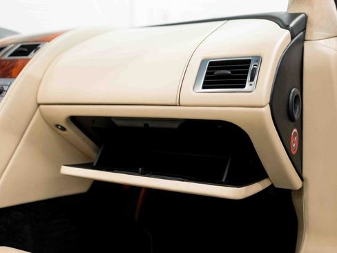 Used 2006 Aston Martin DB9 Volante RWD image 89