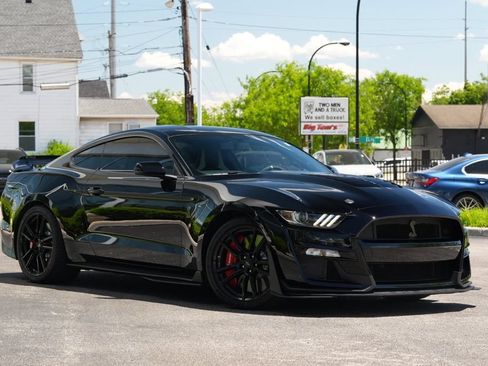 Used 2022 Ford Mustang Shelby GT500 w/ Technology Package RWD image 29
