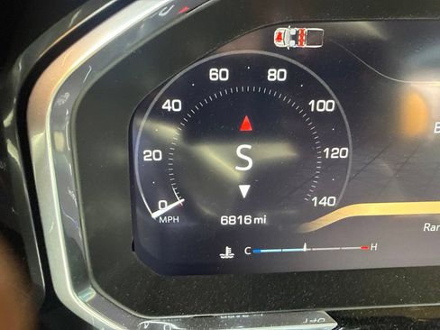 Used 2026 GMC Sierra 1500 Elevation AWD/4WD image 9