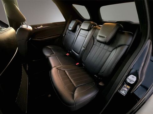 Used 2018 Mercedes-Benz GLE 350 w/ Premium 1 Package image 21