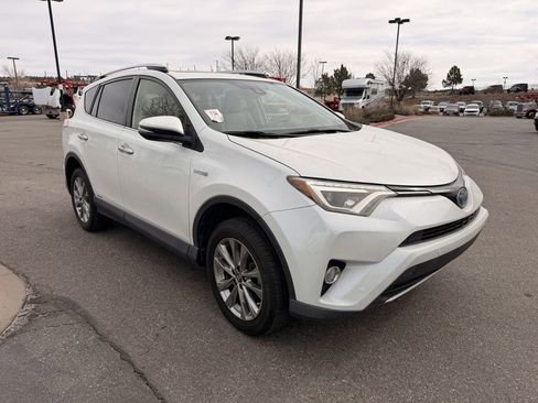 Used 2016 Toyota RAV4 Limited image 1