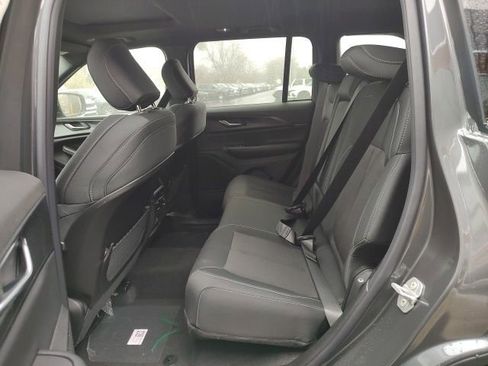 New 2026 Jeep Grand Cherokee Laredo image 23