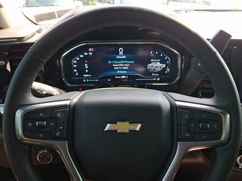Used 2024 Chevrolet Silverado 1500 LT AWD/4WD image 22