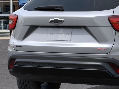 New 2026 Chevrolet Trax RS w/ Sunroof Package FWD image 14
