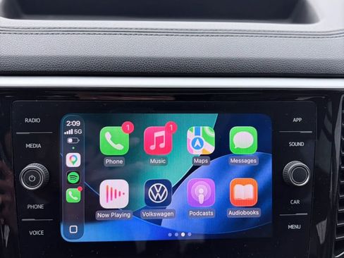 Used 2023 Volkswagen Atlas SE w/ Panoramic Sunroof Package image 30