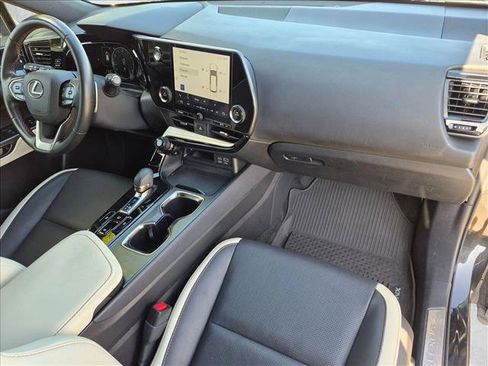 Used 2023 Lexus NX 250 FWD w/ Towing Package (2000 Lbs) image 22