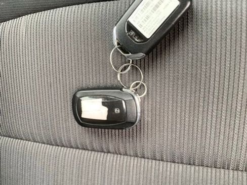 Used 2025 Nissan Sentra SV image 30