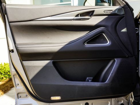New 2027 INFINITI QX60 Luxe FWD image 36