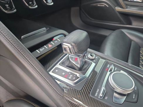 Used 2020 Audi R8 V10 performance image 11