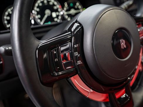 Used 2020 Rolls-Royce Cullinan image 17