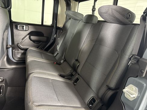 New 2026 Jeep Gladiator Sport image 13