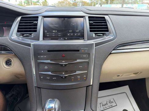 Used 2015 Lincoln MKS image 20