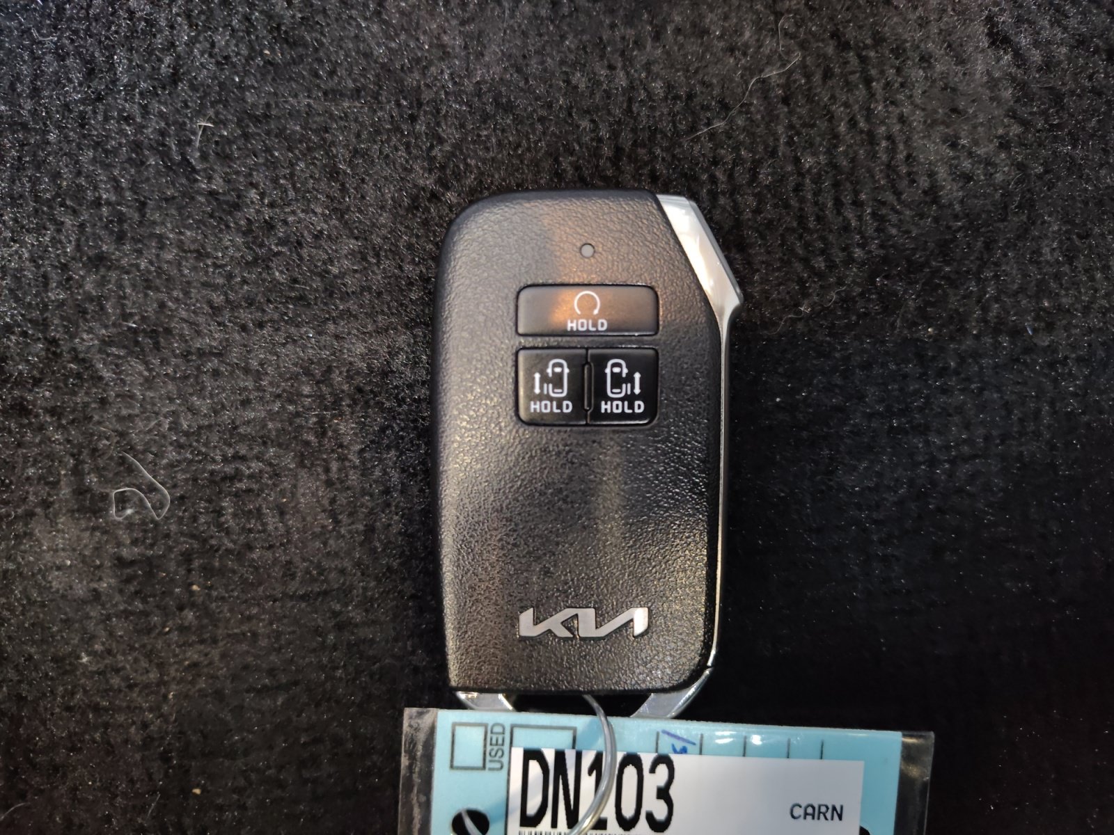 Used 2024 Kia Carnival EX FWD image 31