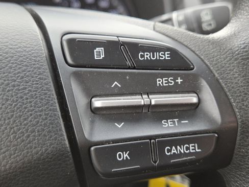 Used 2019 Hyundai Kona SE w/ Cargo Package image 4