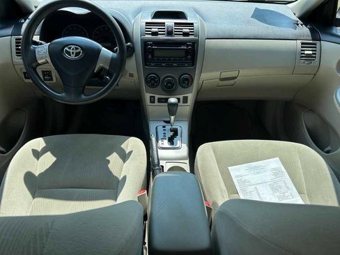 Used 2012 Toyota Corolla LE FWD image 13