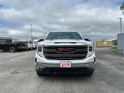 Used 2022 GMC Sierra 1500 SLT w/ SLT Premium Plus Package image 9