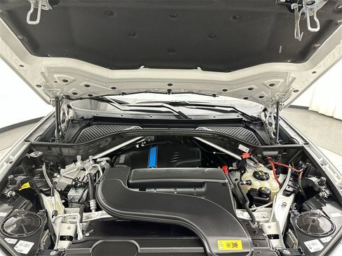 Used 2017 BMW X5 xDrive40e image 26