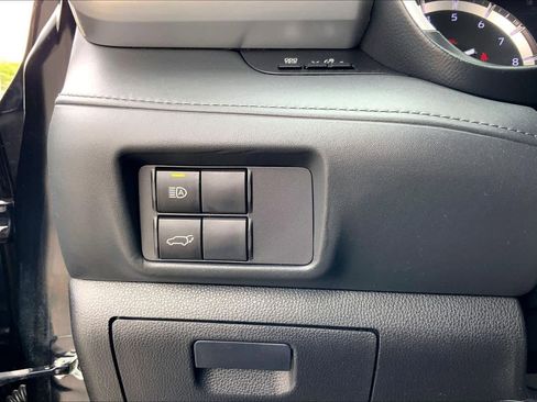 Used 2022 Toyota Highlander XSE image 33