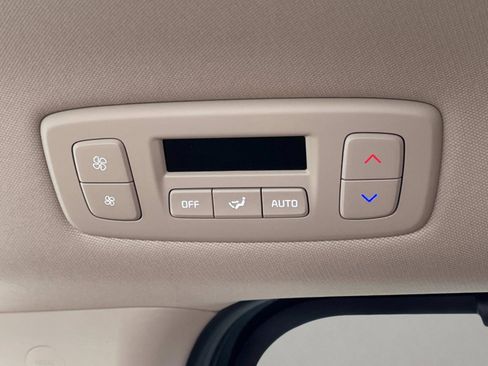 New 2026 Kia Carnival SX w/ SX Dark Edition Package FWD image 19