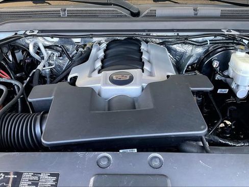 Used 2016 Cadillac Escalade 2WD image 21