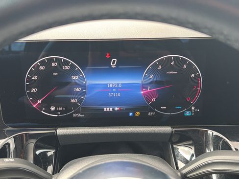Used 2025 Mercedes-Benz GLA 250 image 29
