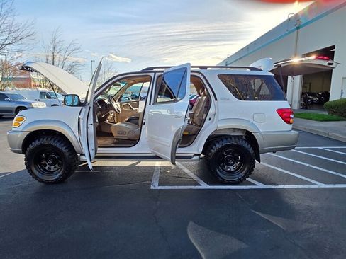 Used 2001 Toyota Sequoia SR5 image 21