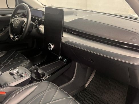 Used 2021 Ford Mustang Mach-E Select w/ Comfort/Appearance Package image 45