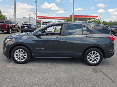 Certified 2020 Chevrolet Equinox LS FWD image 2