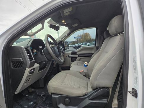 Used 2018 Ford F150 XLT w/ Trailer Tow Package image 12