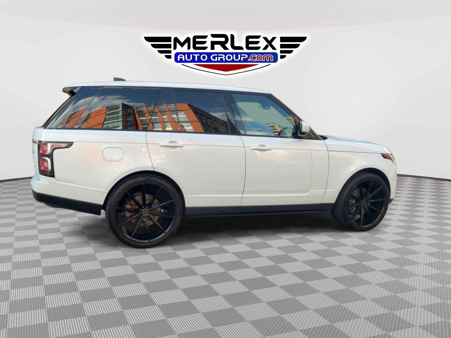 Used 2019 Land Rover Range Rover HSE AWD/4WD image 2