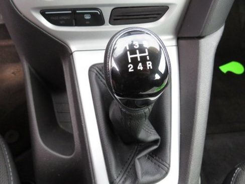 Used 2013 Ford Focus SE image 18