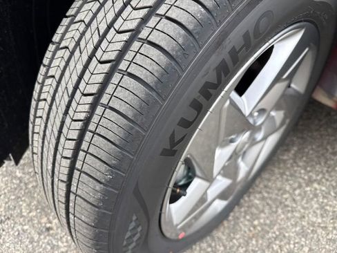 New 2026 Hyundai Kona SE image 5