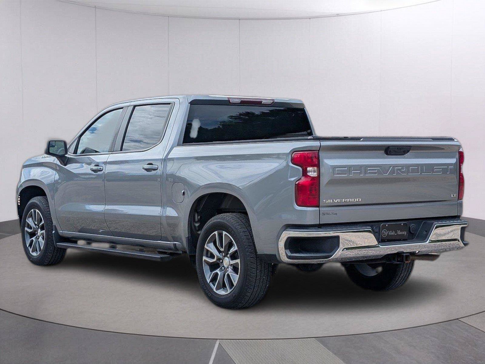 Used 2023 Chevrolet Silverado 1500 LT RWD image 3