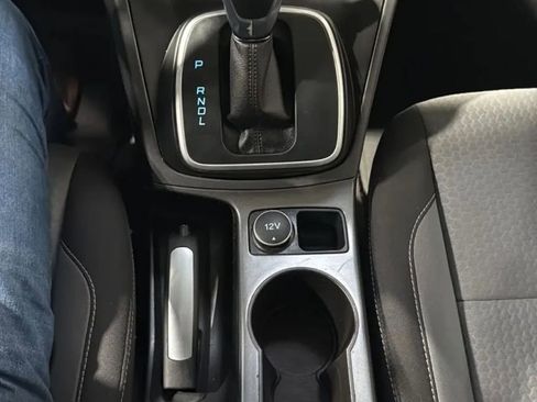 Used 2017 Ford C-MAX Energi SE image 19