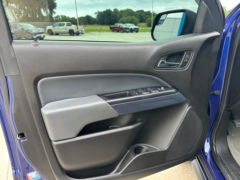 Used 2016 Chevrolet Colorado Z71 AWD/4WD image 10