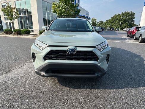 Used 2020 Toyota RAV4 XLE w/ Convenience Package AWD/4WD image 9