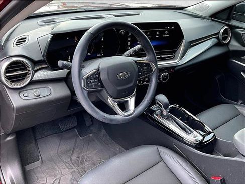 Used 2024 Chevrolet Trax ACTIV FWD image 14