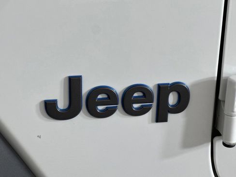Certified 2024 Jeep Wrangler Unlimited AWD/4WD image 51